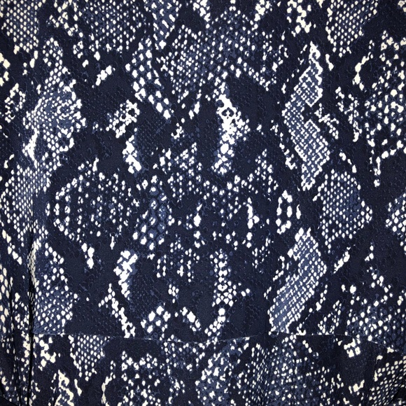 Dress - Picture 6 of 6